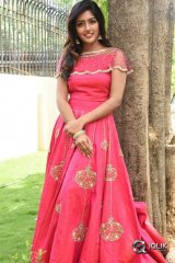 Eesha Rebba At Ami Thumi Movie Pre Release Function